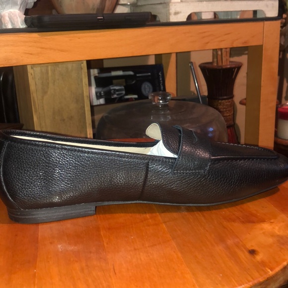 Sold $20. American Rag - Picture 3 of 7